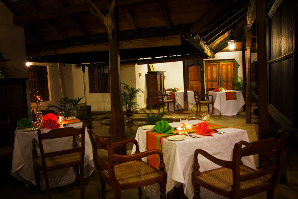 Athulya Villas Kandy Buitenkant foto